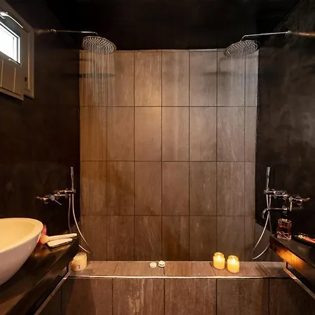 Saint Sin Romantic Suites And Spa Adults Only Hotel