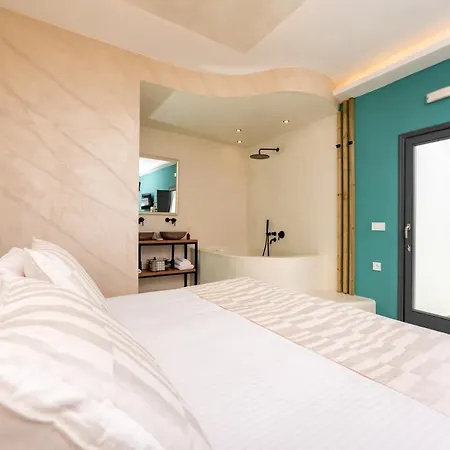 Saint Sin Romantic Suites And Spa Adults Only 4*