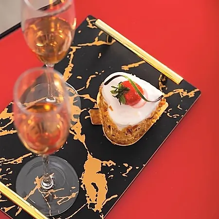 Saint Sin Romantic And Adults Only Otel